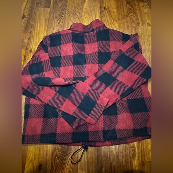 Women’s Semi Cropped Red Plaid Long Sleeve Zippered Sweater - Picture 2 of 5